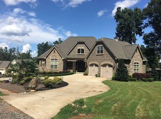 106 Holden Point Dr, Inman, SC 29349