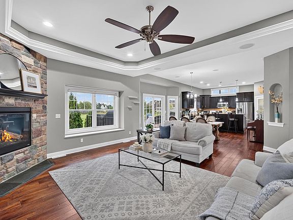 3rd image of 1347 W Stillwater CIRCLE