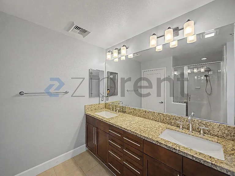 300 E 4th St #407 — Photo 32