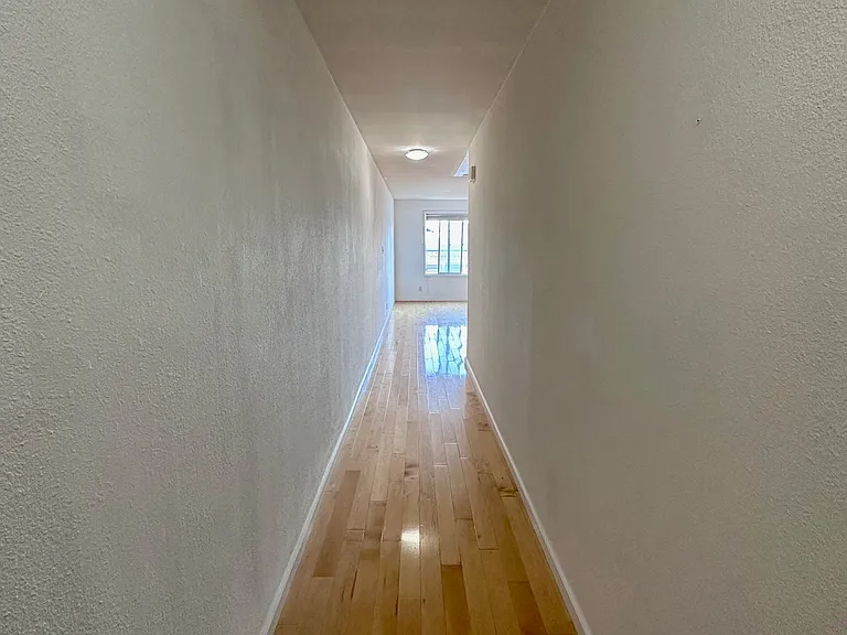 2847 Folsom St #6 — Photo 7