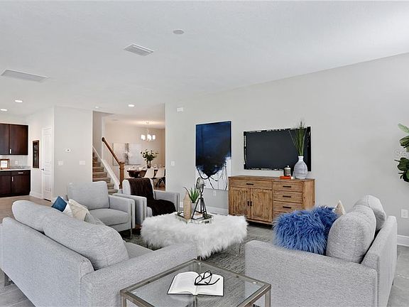 5th image of 7005 S De Soto St