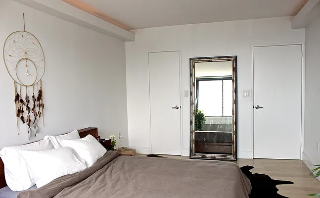 Rented by 280 Park Avenue South Realty | media 37