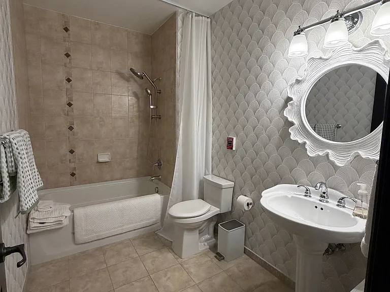 170 S Lincoln St #200 — Photo 17