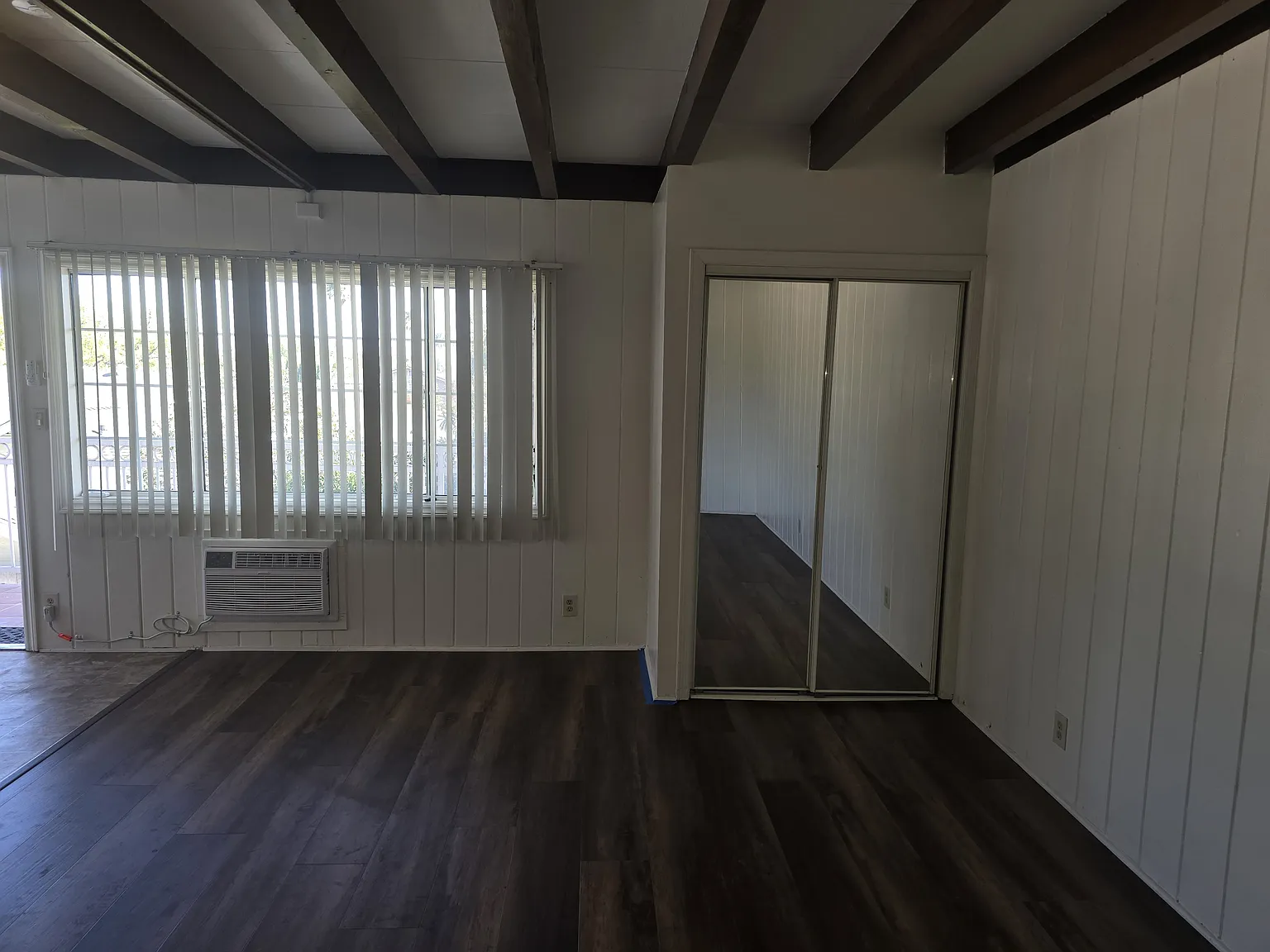 Studio, 400 sqft, $1,750 — Photo 4