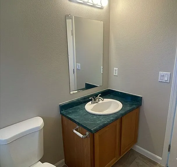 2120 Country Club Dr #22 — Photo 11