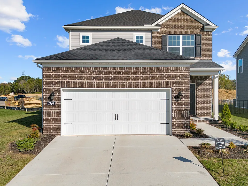 1326 Harmony Hill Ln