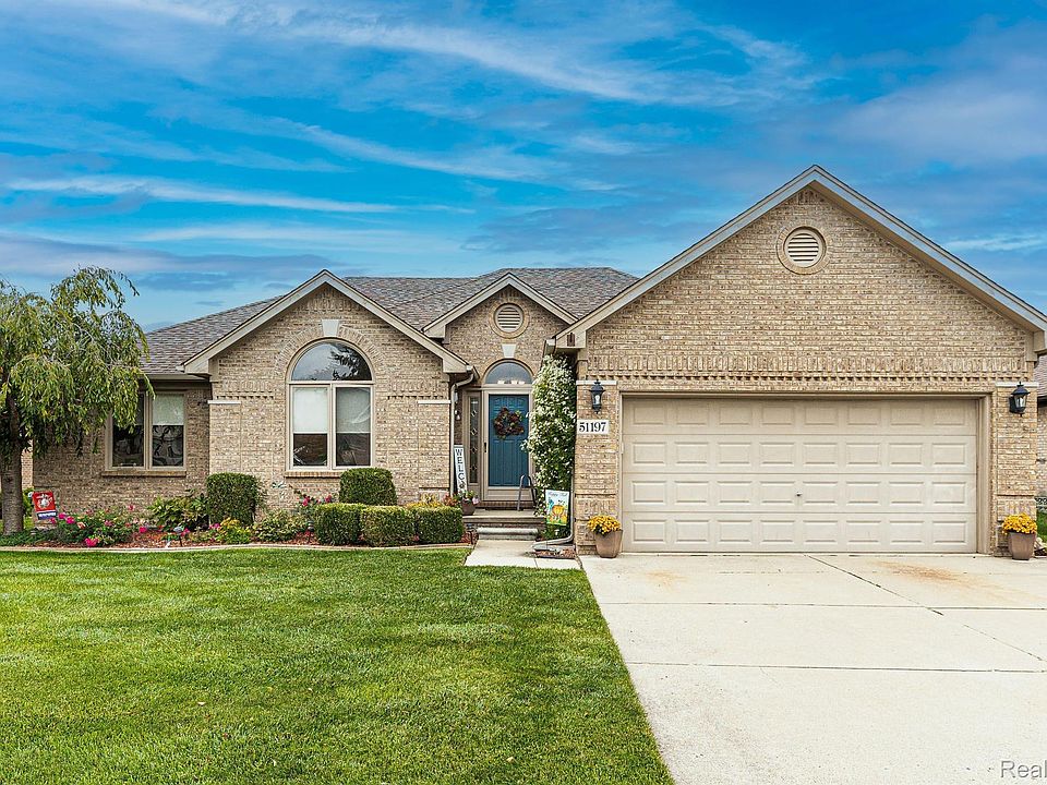 1st image of 51197 Indian Pointe Dr