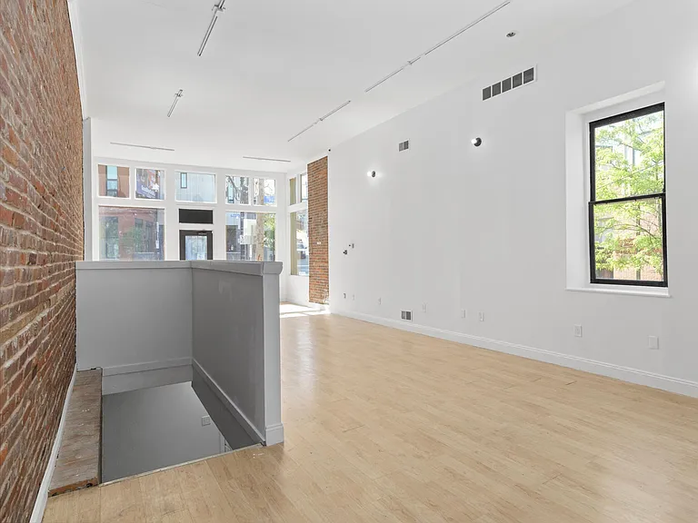 3401 Butler St #1 — Photo 9