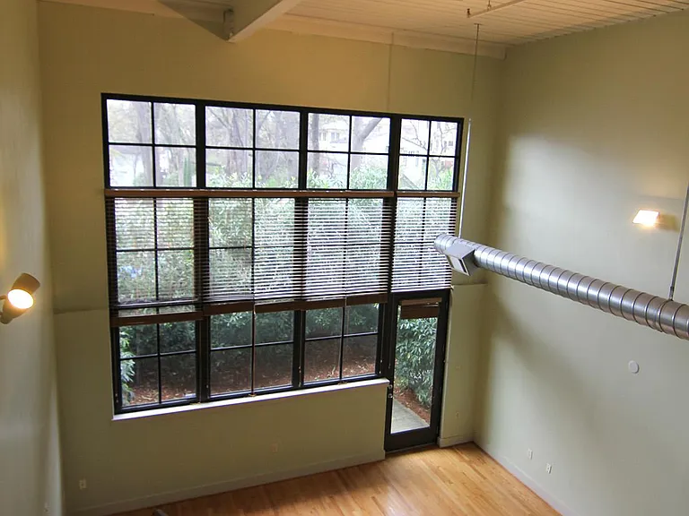 790 N Ave NE #106 — Photo 13