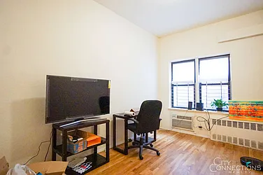 Rented by City Connections Realty