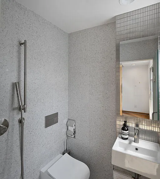 512 Brooks Ave #6 — Photo 14