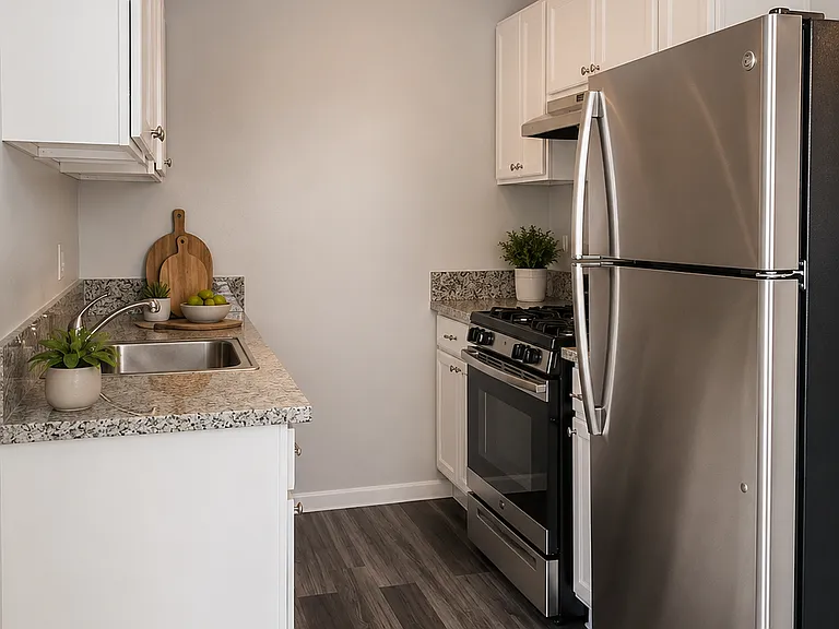 1432 Drake Dr #4 — Photo 3