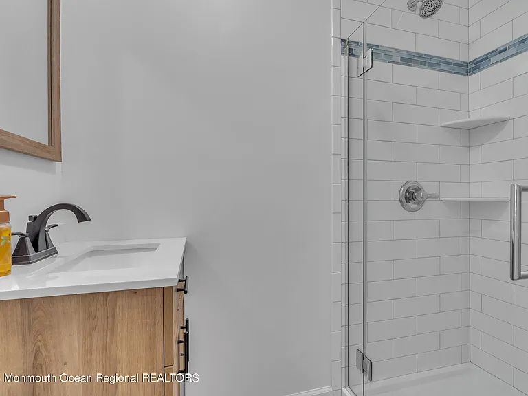 608 Brielle Ave — Photo 32