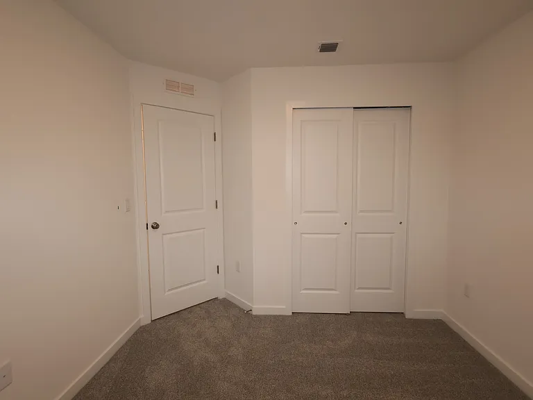 43 Basswood St — Photo 17