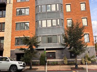 701 Monroe St APT 2C, Hoboken, NJ 07030