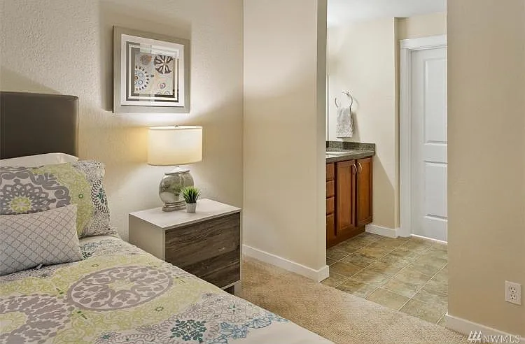 430 Bellevue Way SE #202 — Photo 16