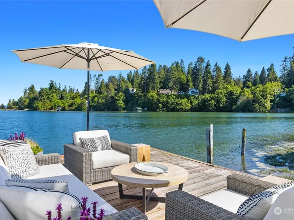 15745 Point Monroe Drive NE, Bainbridge Island, WA 98110