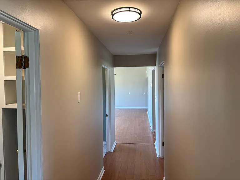 4691 S Winston Ave — Photo 23