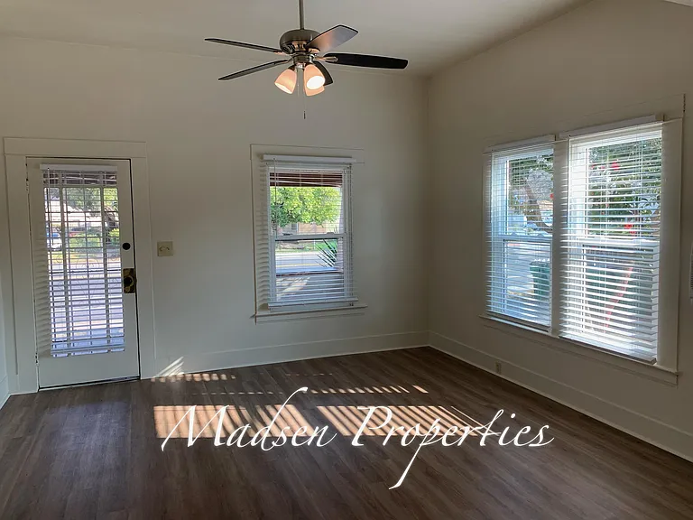 1326 Mulberry St #1/2 — Photo 16