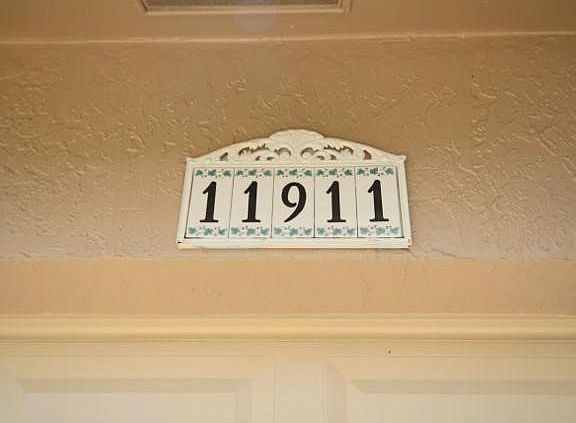 5th image of 11911 NW 37th Pl