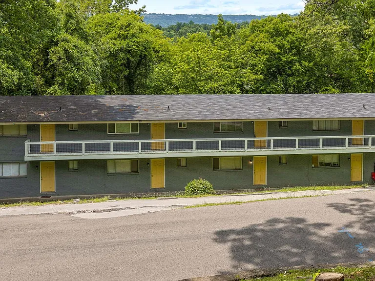 207 Valley View Ave #6 — Photo 11