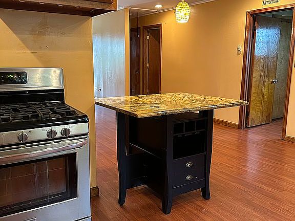 Kitchen - Granite Countertop