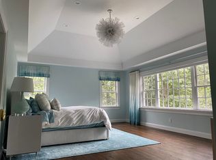 5 Charles Ct, Chappaqua, NY 10514