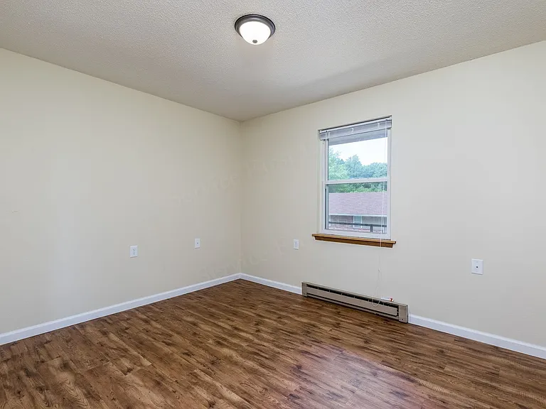 8 Wallingford Dr — Photo 15