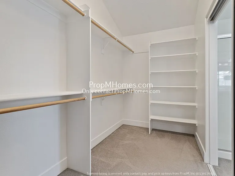 340 SW Delta Dr — Photo 15