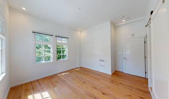 5th image of 750 14th St #D