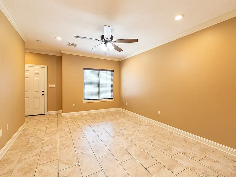 2703-ENTERPRISE-BLVD-Unit-G-living-alt_05272026