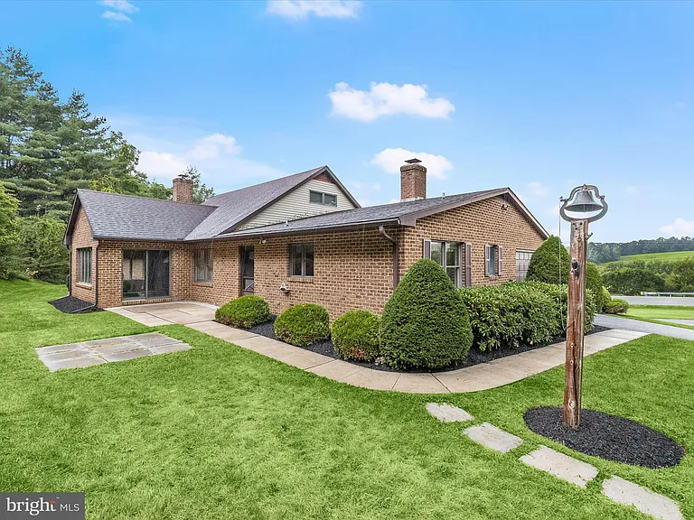 2177 Manchester Rd — Photo 39