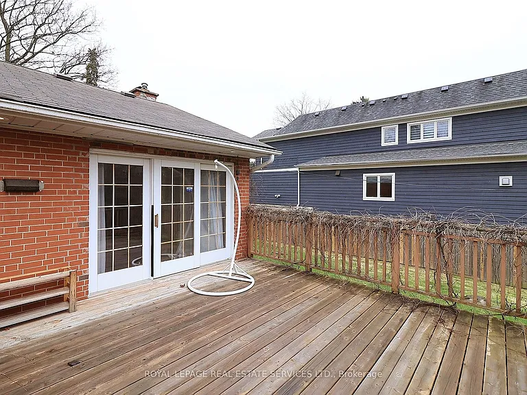 222 Alscot Cres — Photo 35