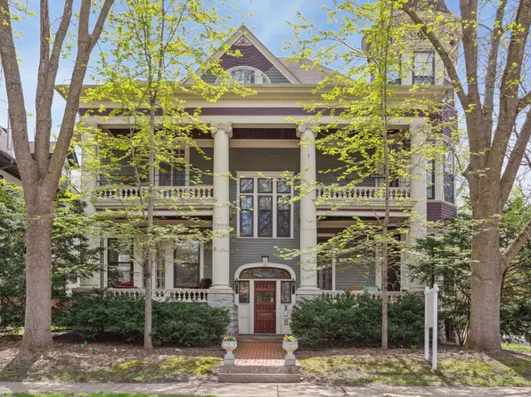 496 Holly Ave APT 2, Saint Paul, MN 55102