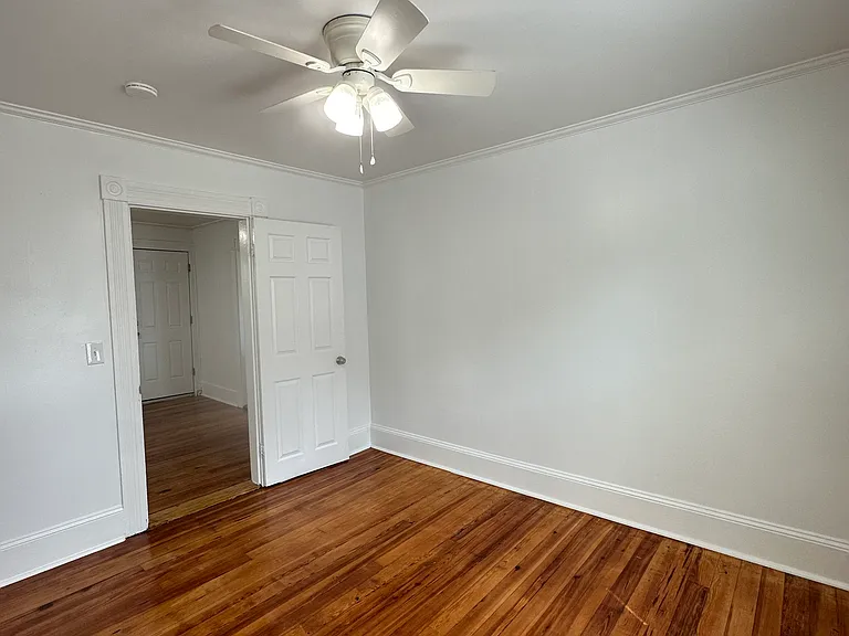 35 Maud St #2 — Photo 14