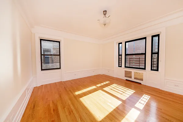 Rented by Compass | media 14