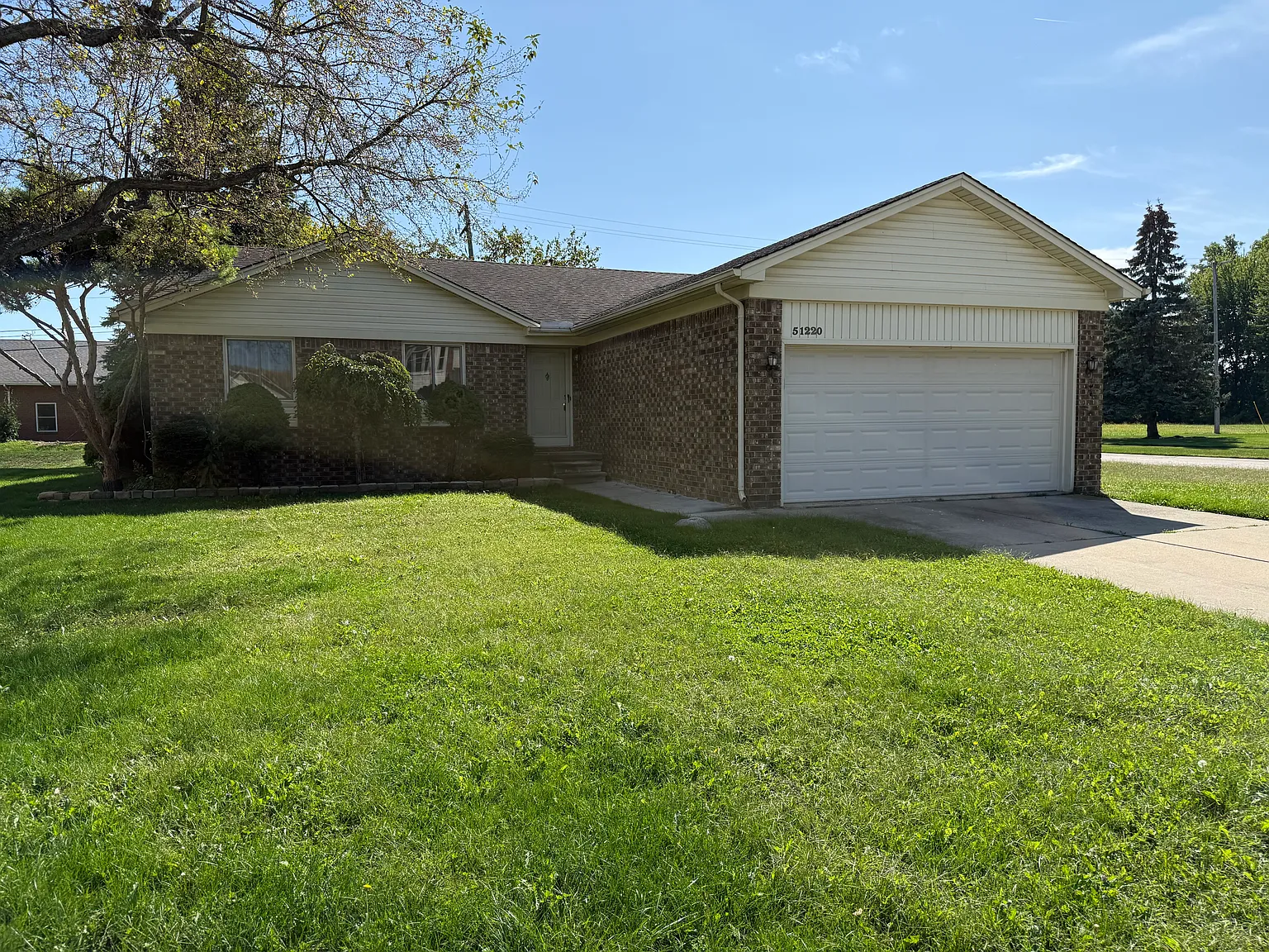 3 bed, 1.5 bath, 1361 sqft, $1,795 — Photo 1