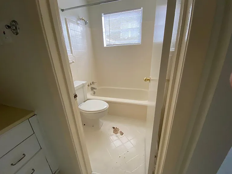 1909 Colquitt St #3 — Photo 12