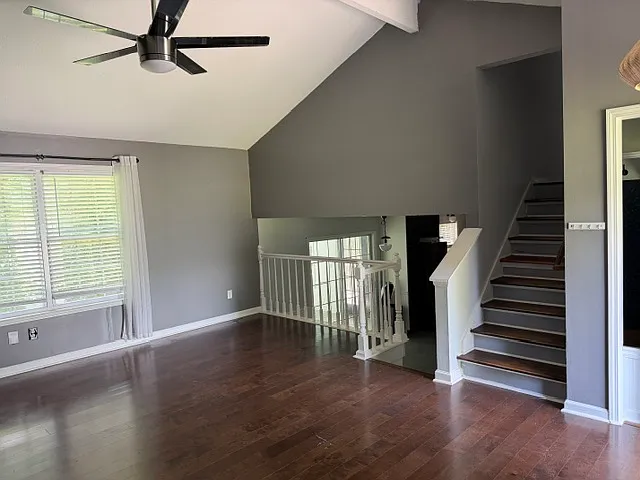 3 bed, 2.5 bath, 1900 sqft, $2,200 — Photo 4