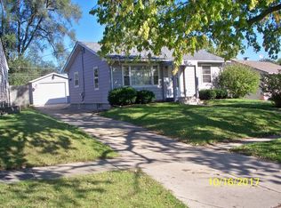 130 Riverside Dr, Montgomery, IL 60538