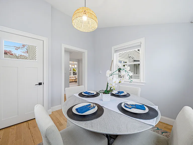 30 Arnold St — Photo 12