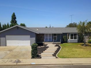 7437 Pine St, Hughson, CA 95326