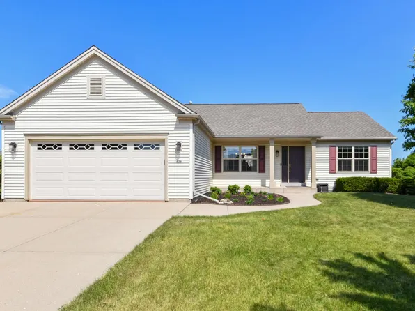 834 North Kelly LANE, Elkhorn, WI 53121