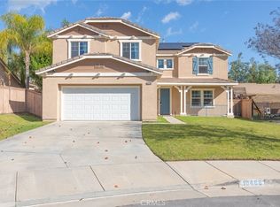 10486 Whitecrown Cir, Corona, CA 92883