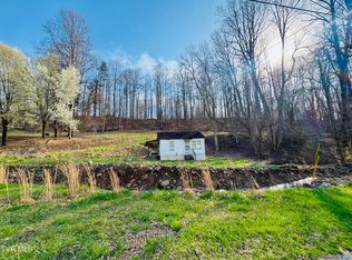 160 Bobs Hollow Rd, Elizabethton, TN 37643