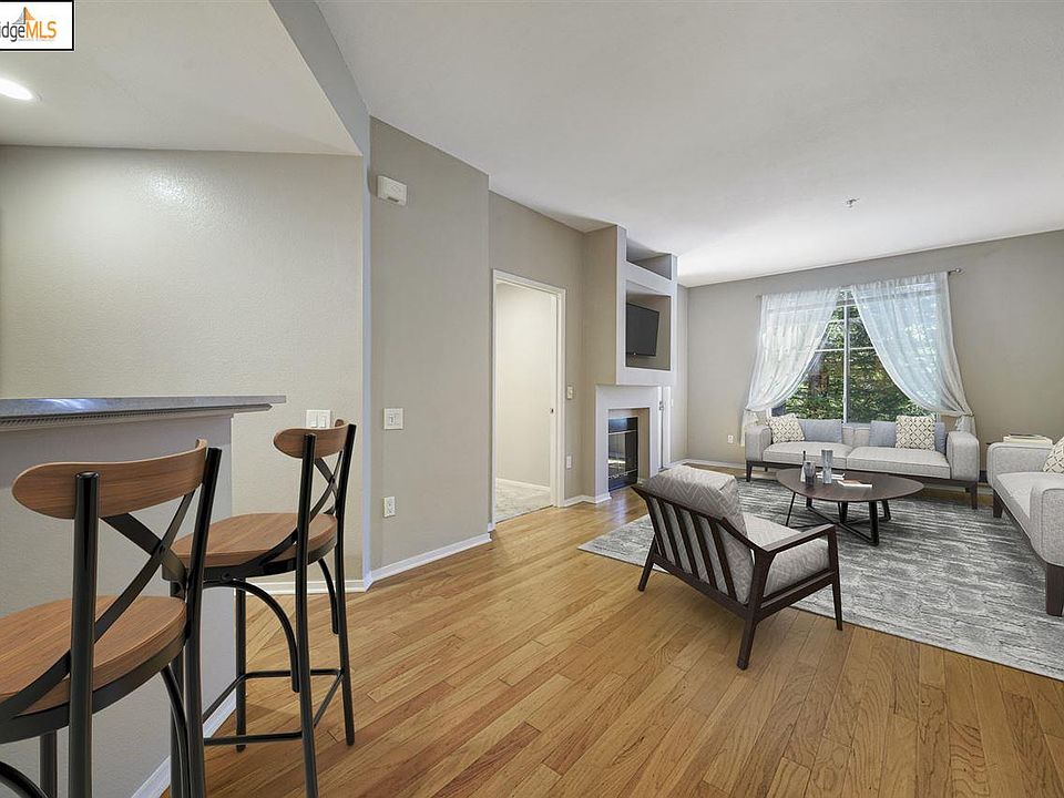 1st image of 220 Caldecott Ln Unit 112