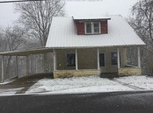 4553 Green Valley Rd, Huntington, WV 25701