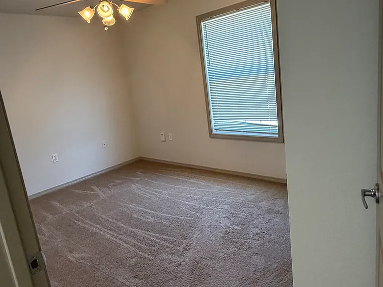 206 W Crockett St #622 — Photo 7