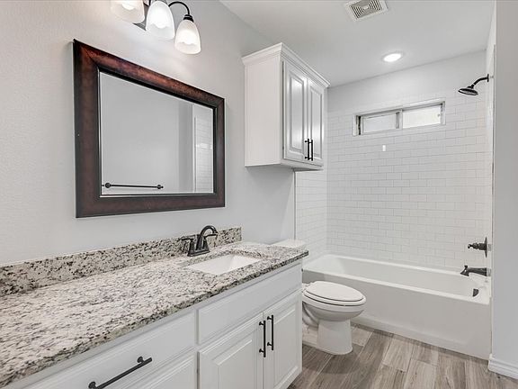 4th image of 1007 SW 2nd Ave