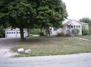 590 Ardmoor Dr, Whiteland, IN